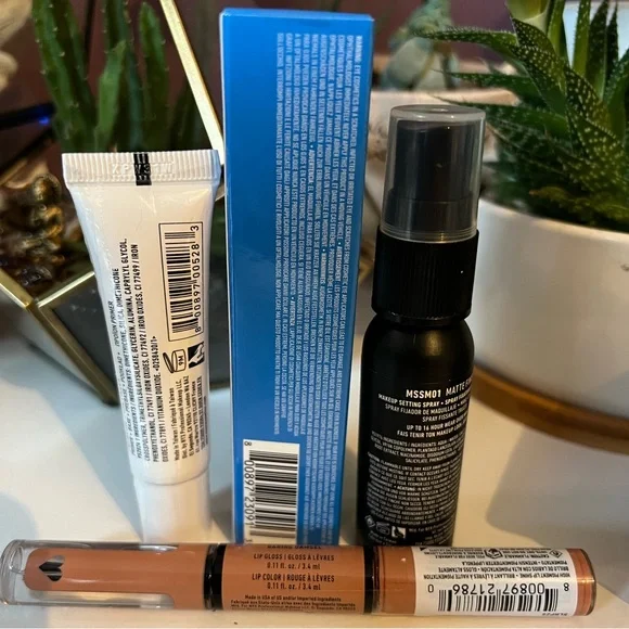 NWT 4 piece NYX makeup set - Picture 2 of 2